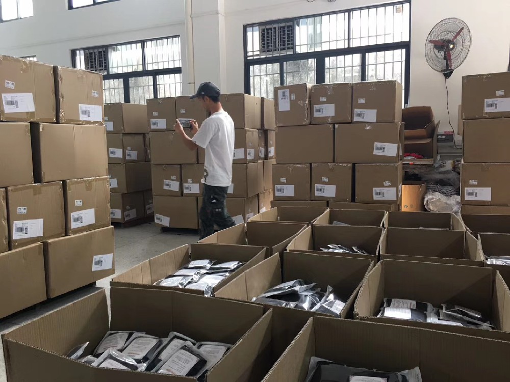 Attach fabric cut by single stitch